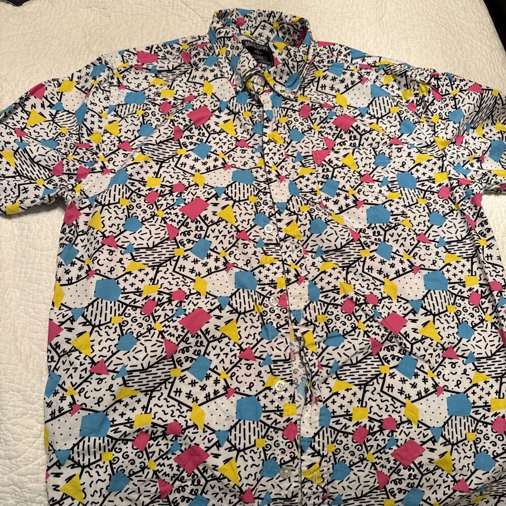 Massive Short Sleeve Button Down Short Sz Large 80’s Geometric Graphic Print